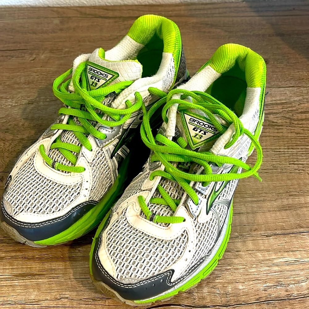 Brooks size 8.5